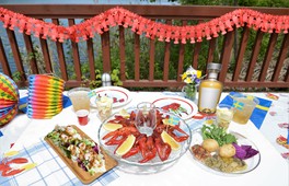 スウェーデン出身のLiLiCoさんプロデュースのザリガニパーティーは5月24日(土)、6月14日(土)に開催