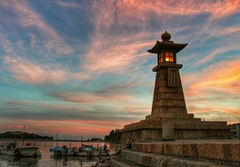 鞆の浦のシンボル、常夜灯